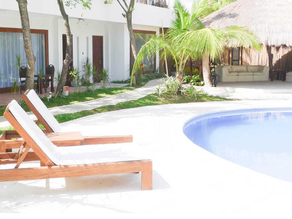 Urban Sands Hotel Iloilo Esterno foto