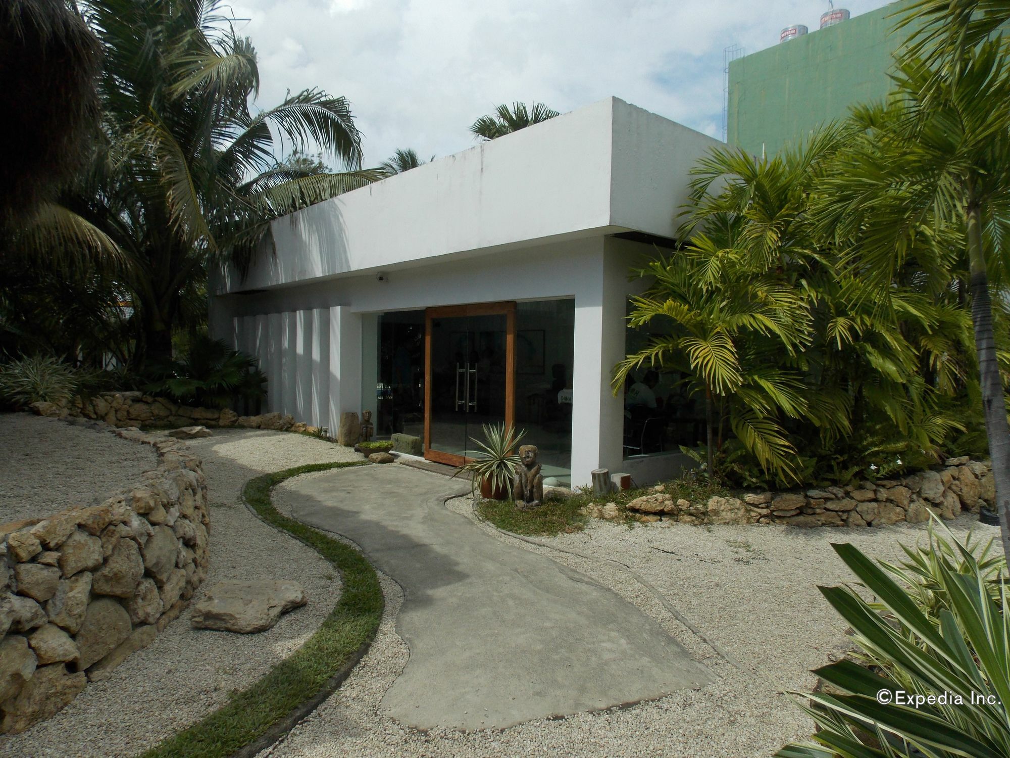 Urban Sands Hotel Iloilo Esterno foto